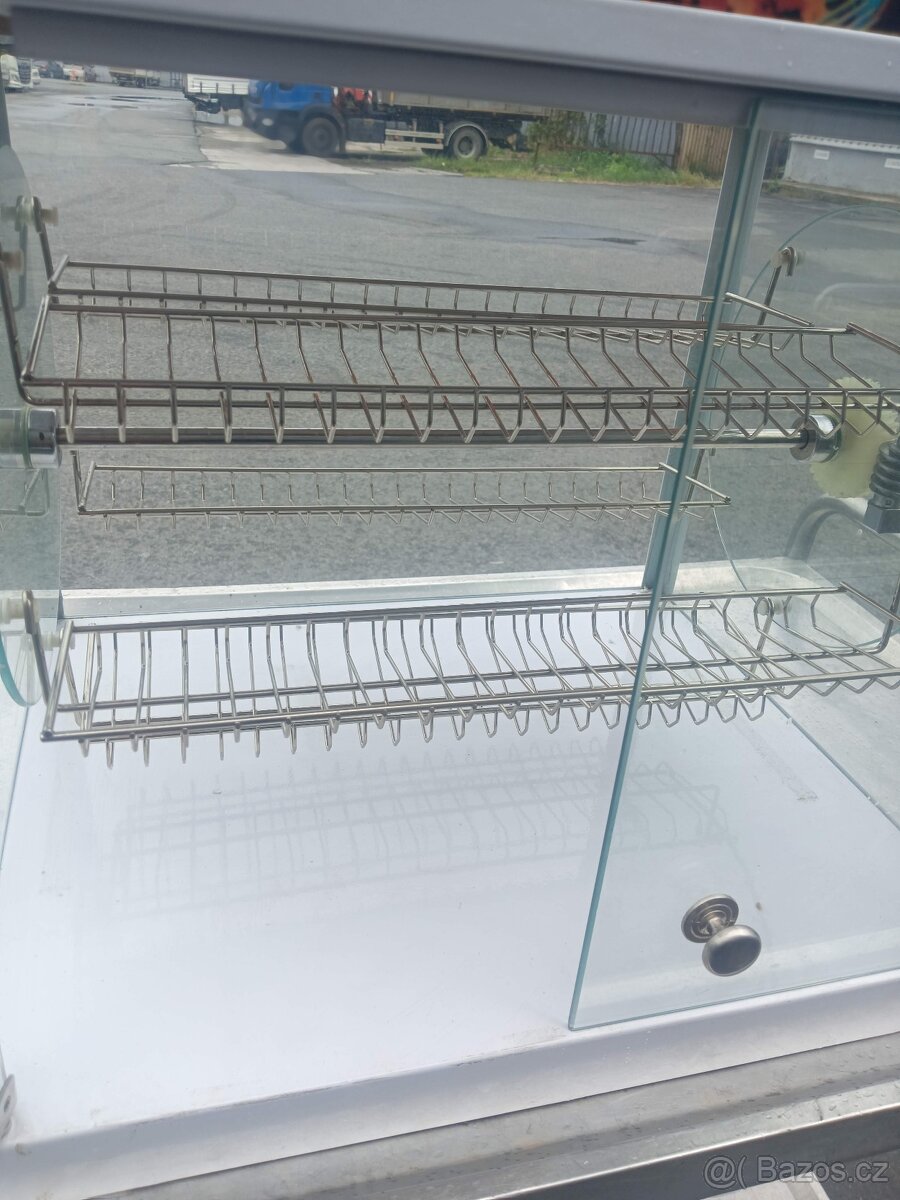 Teplá vitrína s rotačním elektrickým roštem - 3