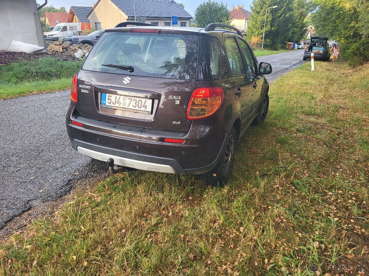 Suzuki SX4 - 3