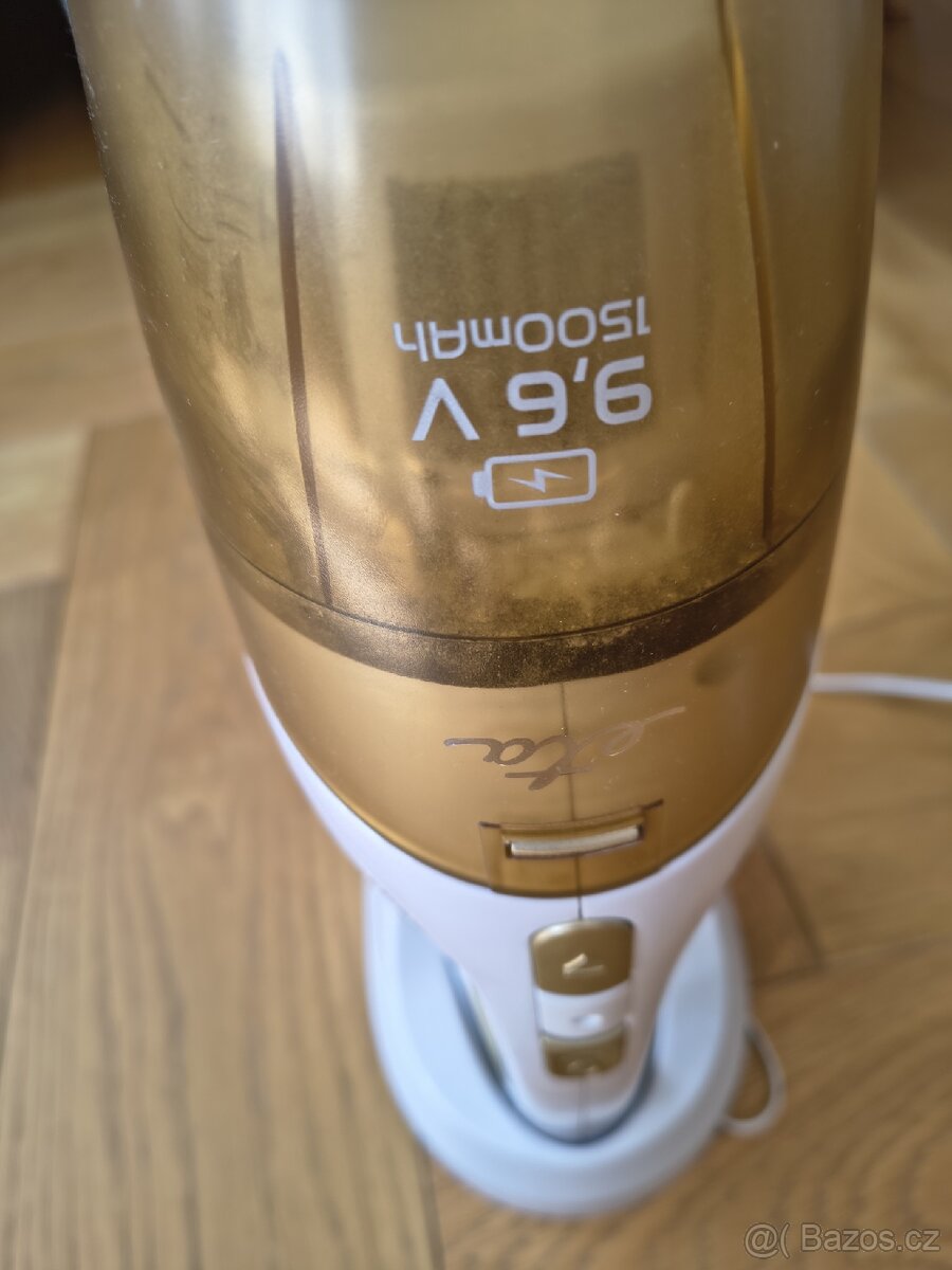 Akumulátorový vysavač Eta - 3