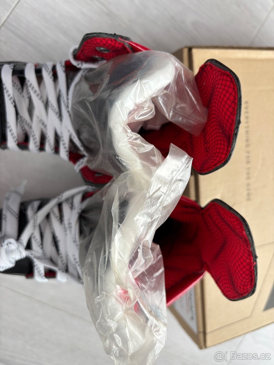 Brusle Bauer Vapor FLY 30 - 3
