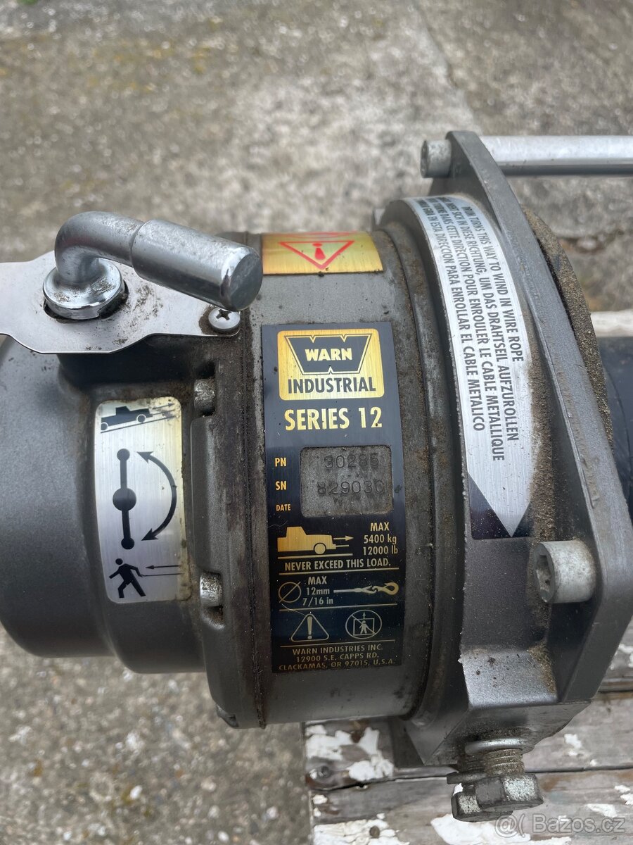 Naviják hydraulicky warn industrial series 12