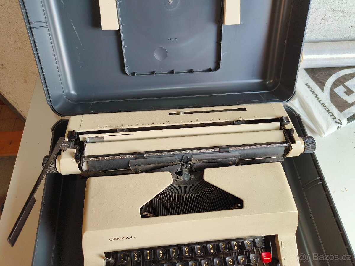 Psací stroj CONSUL 2226 - 3