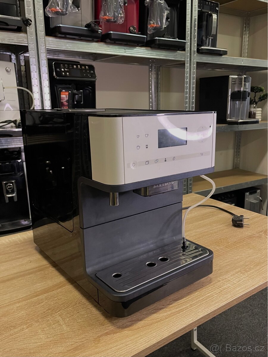 Kávovar Miele CM 6300 - 3