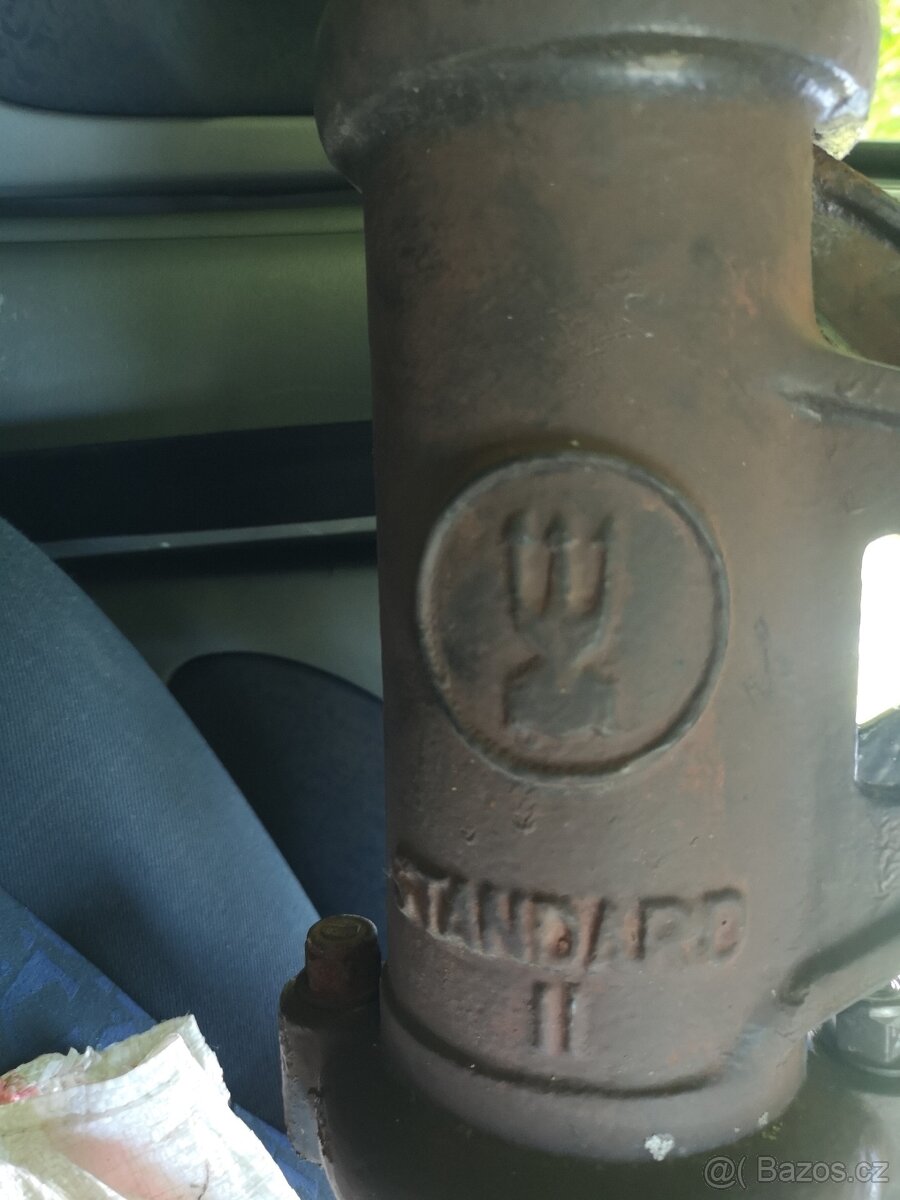 Litinová zahraní pumpa - vrchní část STANDARD II - 3