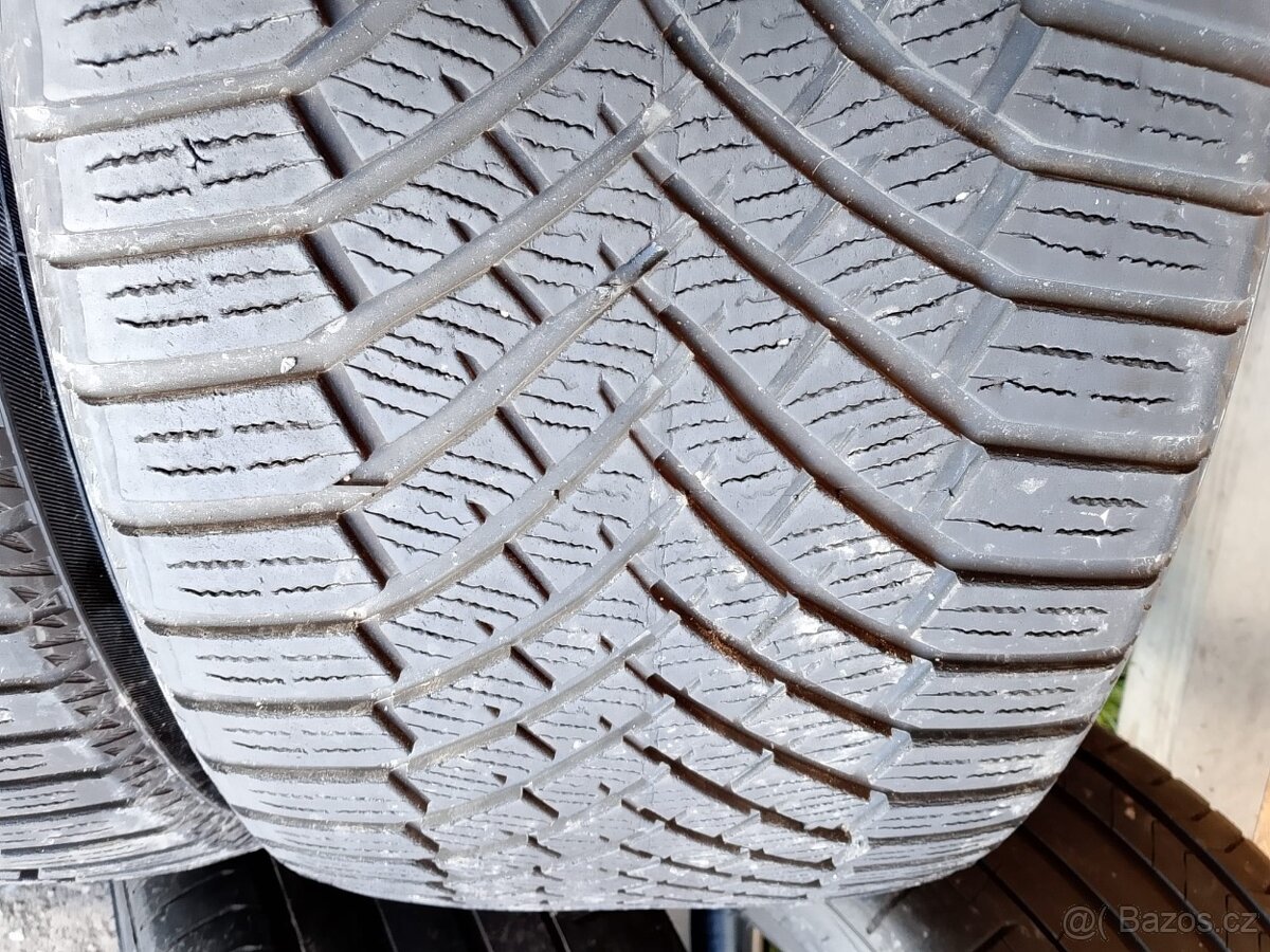 285/40/22 110w Yokohama - zimní pneu 2ks - 3