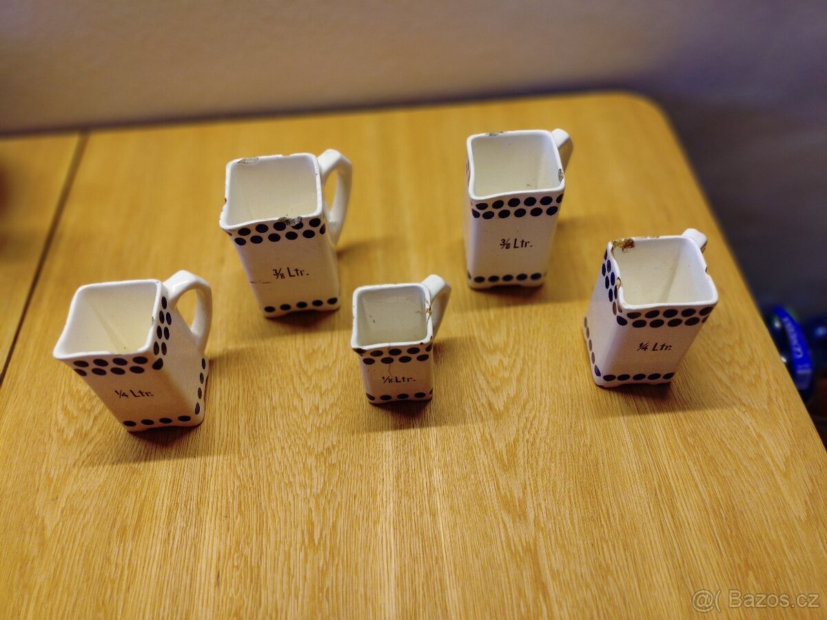 Staré keramické odměrky - 3