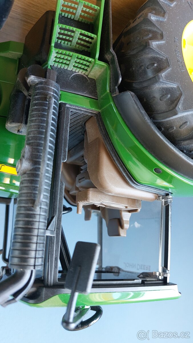 Traktor Bruder John Deere 7930 + vlek - 3