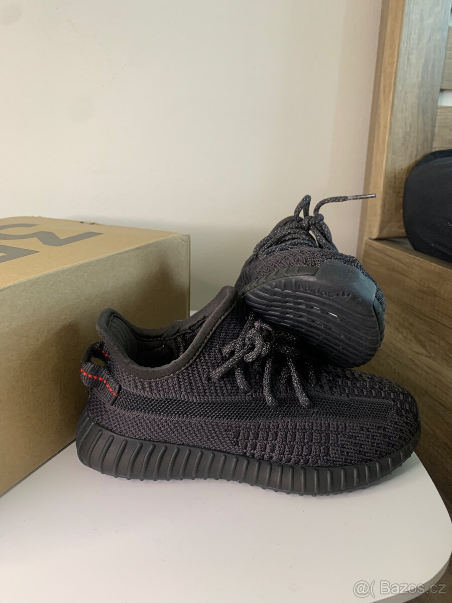 Adidas yeezy boost 350v2 black - 3
