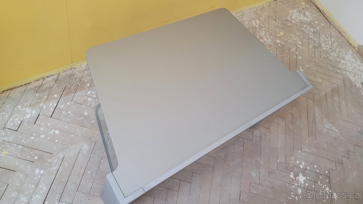 Televizní stolek - 3