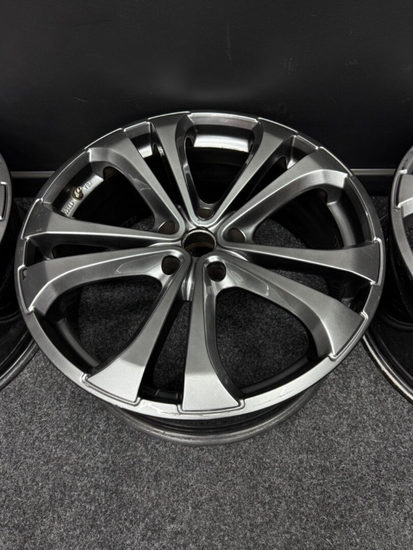 Alu RCD 5x120 20” 8.5j et20 - 3