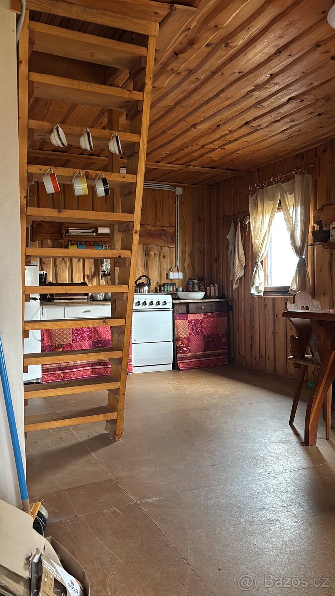 Starožitná kredenc,spíž, jídelní stůl - 3