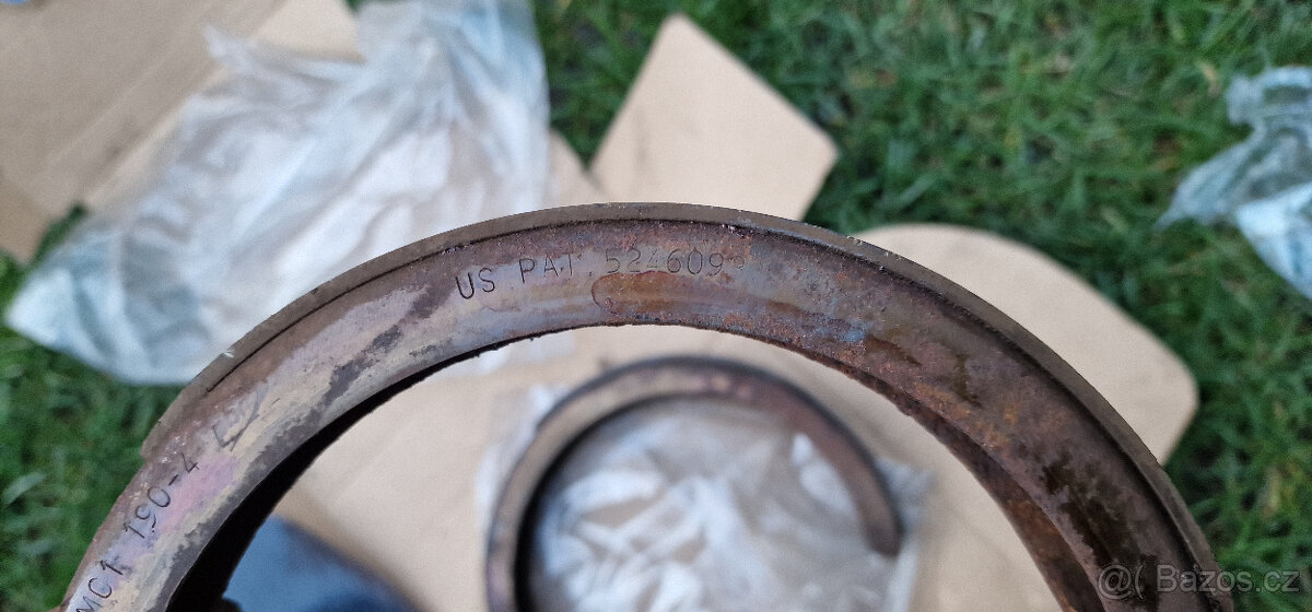 Obložení parkovací brzdy - Cadillac SRX - 3