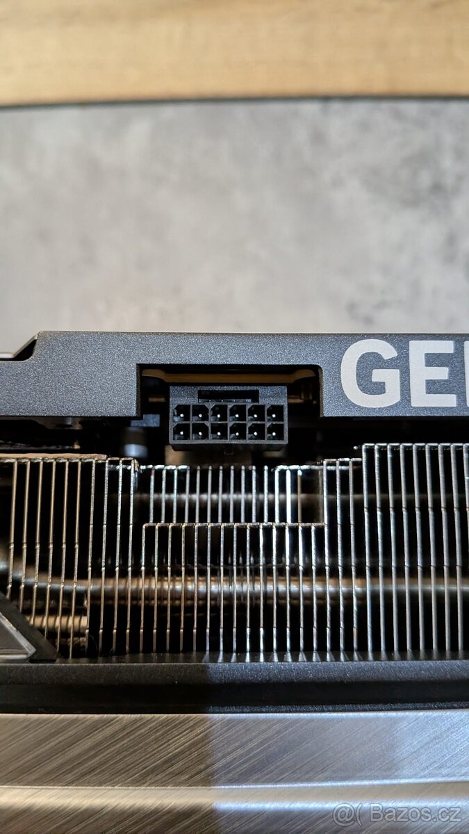 MSI GeForce RTX 5090 32GB SUPRIM SOC - 3