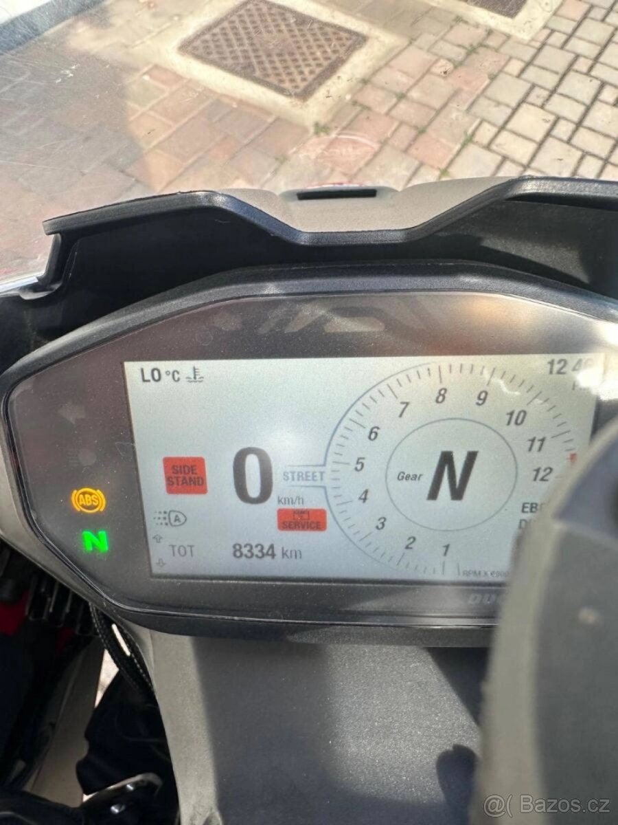 Prodám DUCATI PANIGALE V2 - 3