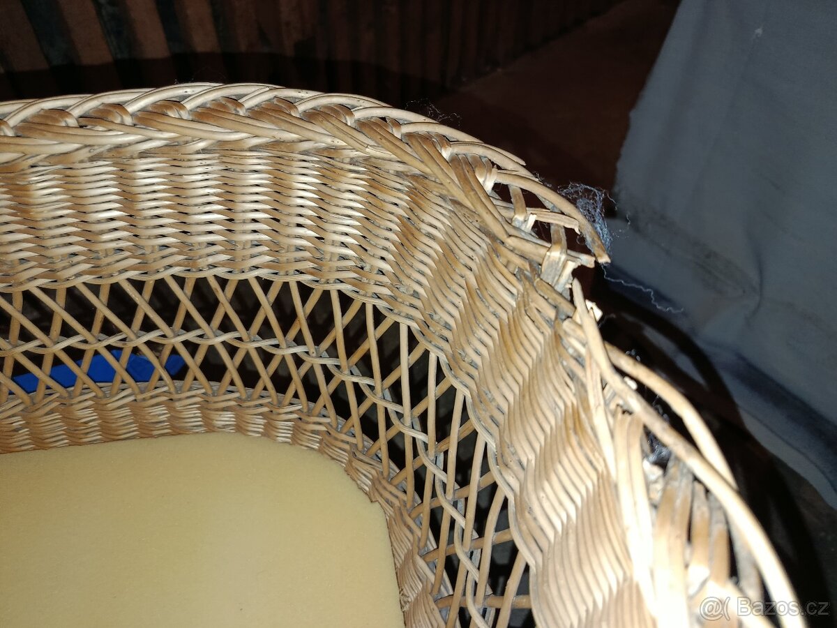 Dětský proutěný koš na kolečkách - 3