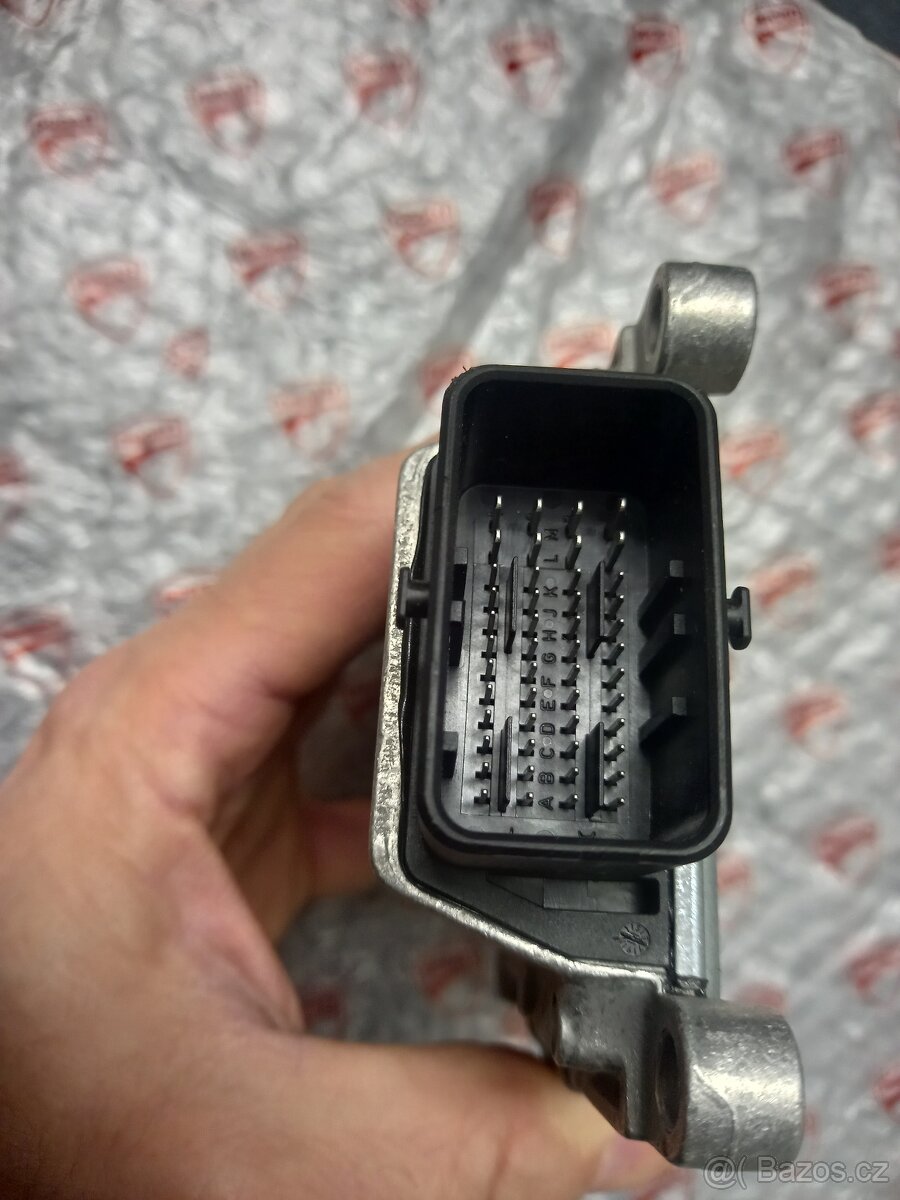 Řídící jednotka - 3