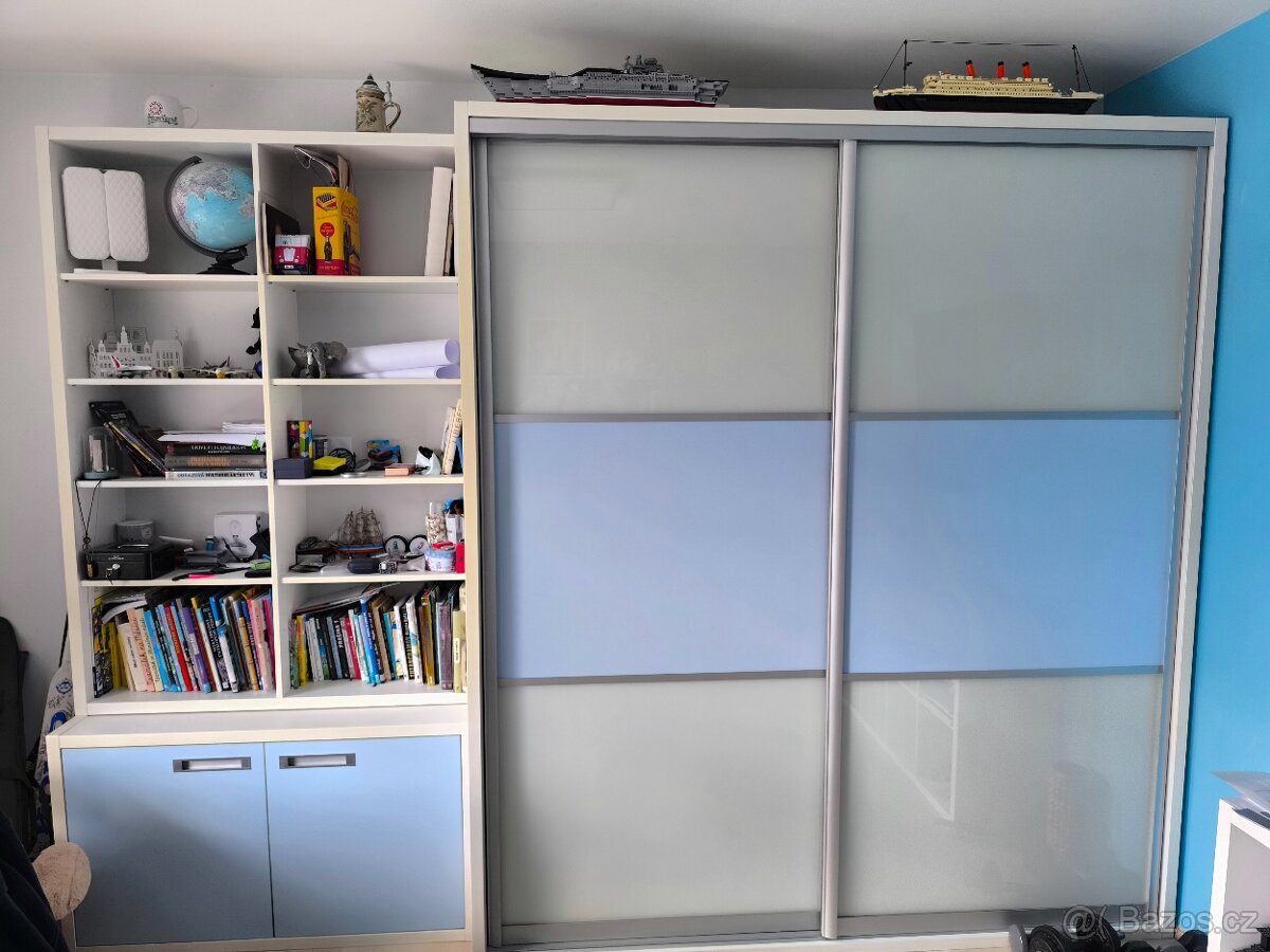 Prodej skříně s knihovnou - 3