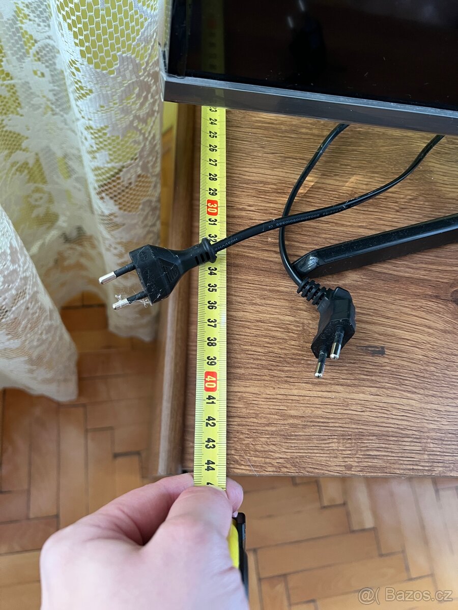 Skříňka pod televizi - 3