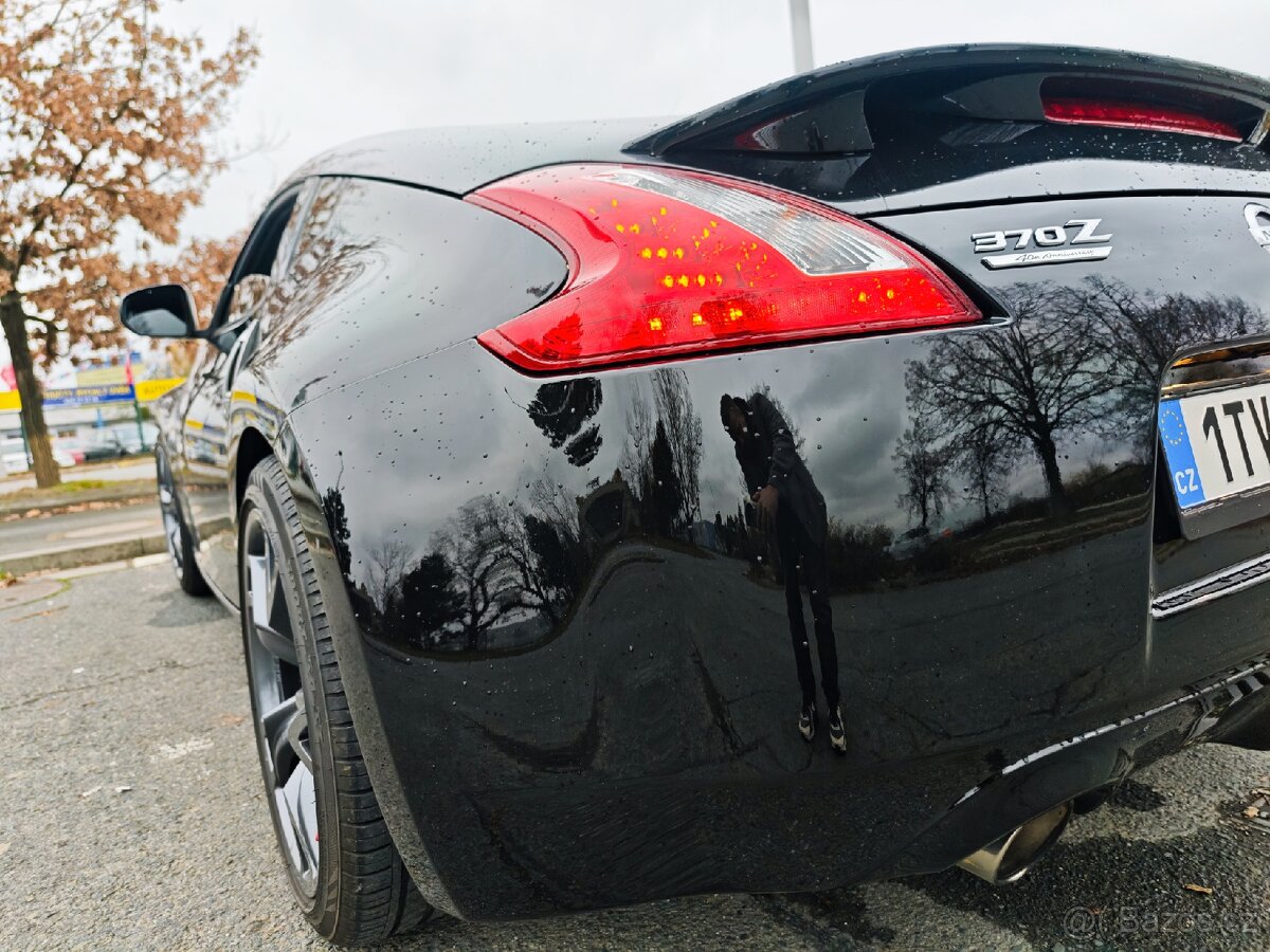 Nissan 370z - 3