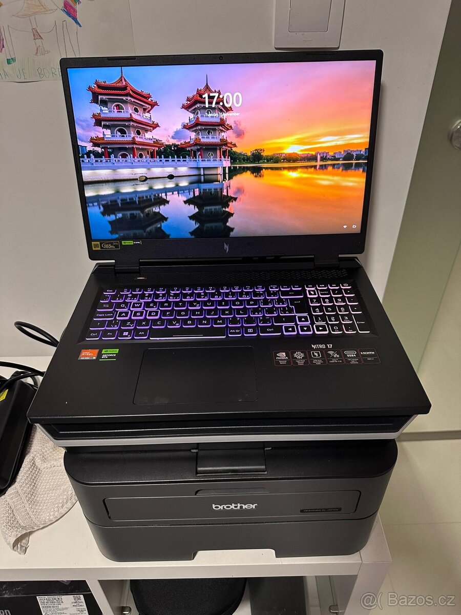 Herní notebook Acer Nitro 17 Obsidian Black , PC 59 000 - 3