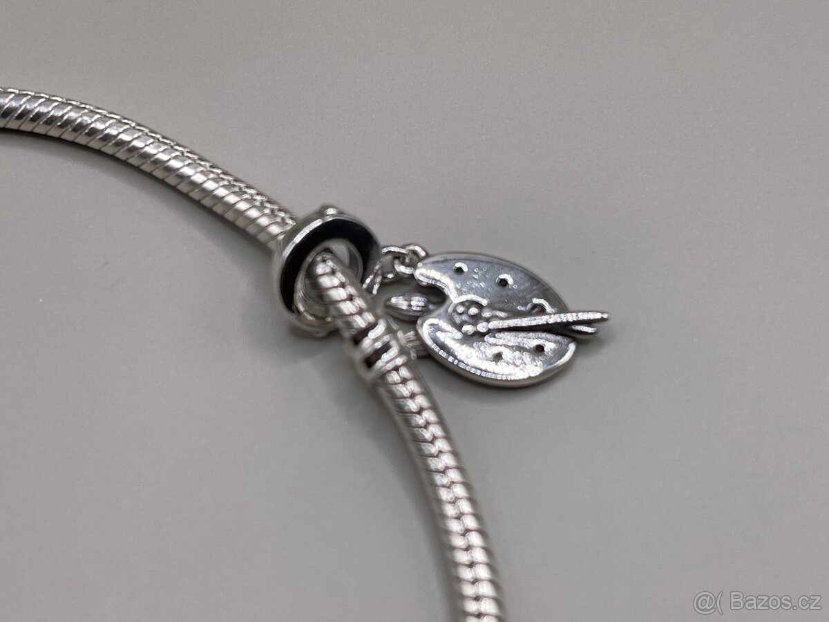 Stříbrný přívěsek č. 1 - malířská paleta - 3