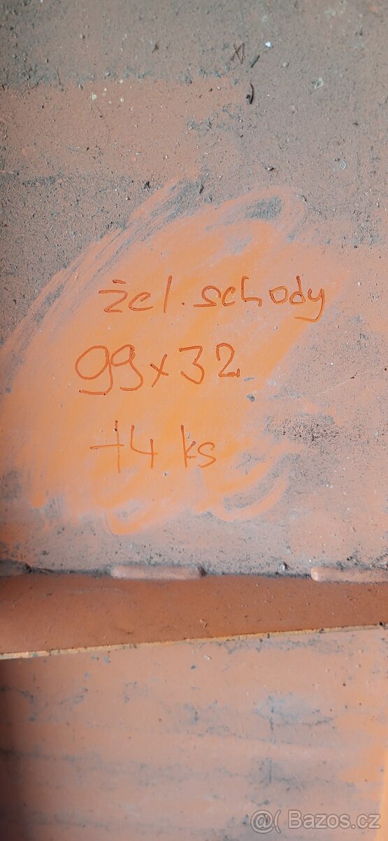 Prodám Železné schodnice 14 nášlapů - 3