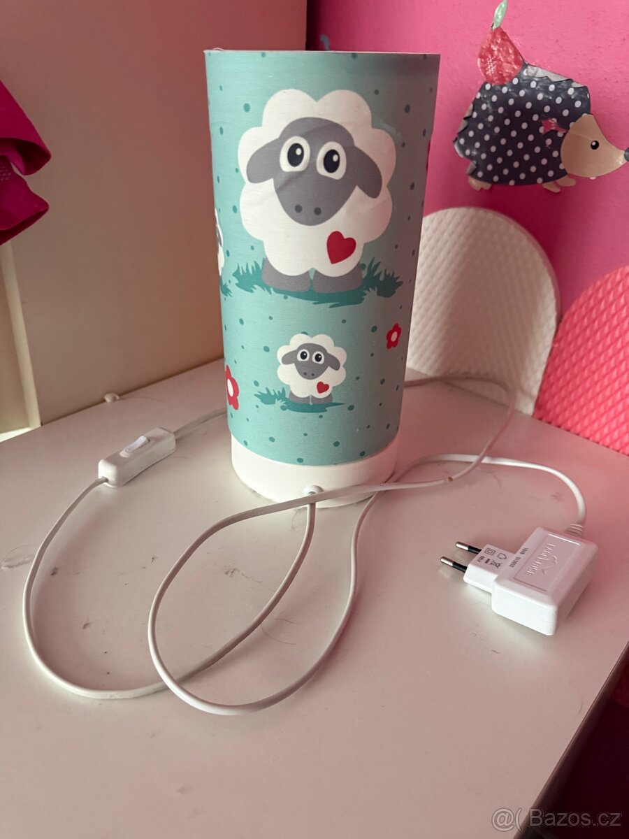 Stropní světlo a noční lampička - 3