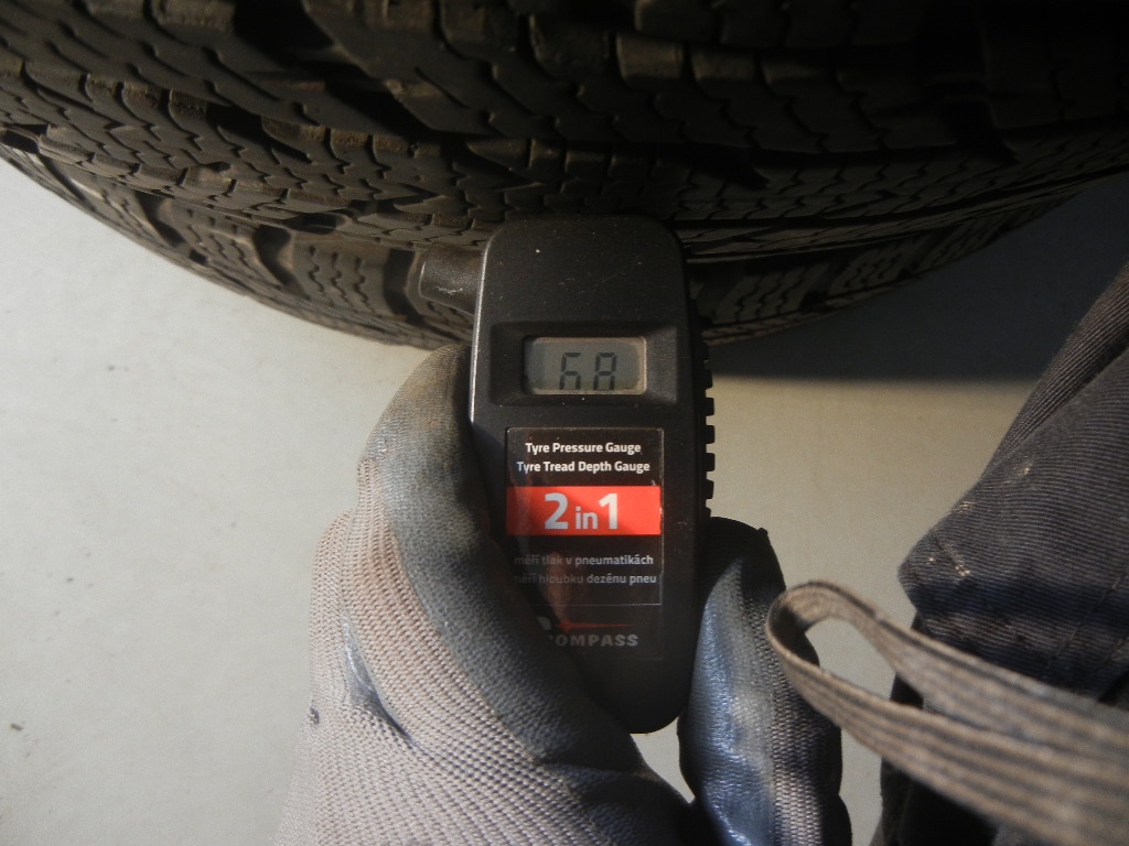 Zimní pneu Nokian 215/60R17C - 3