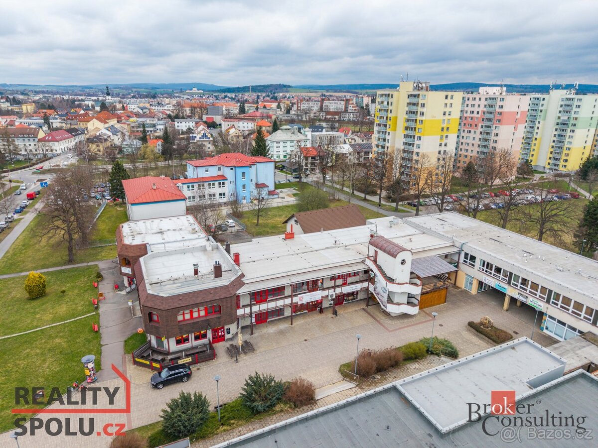 Prodej, komerční/obchodní prostory, 129 m2, Nádražní 2186/52 - 3