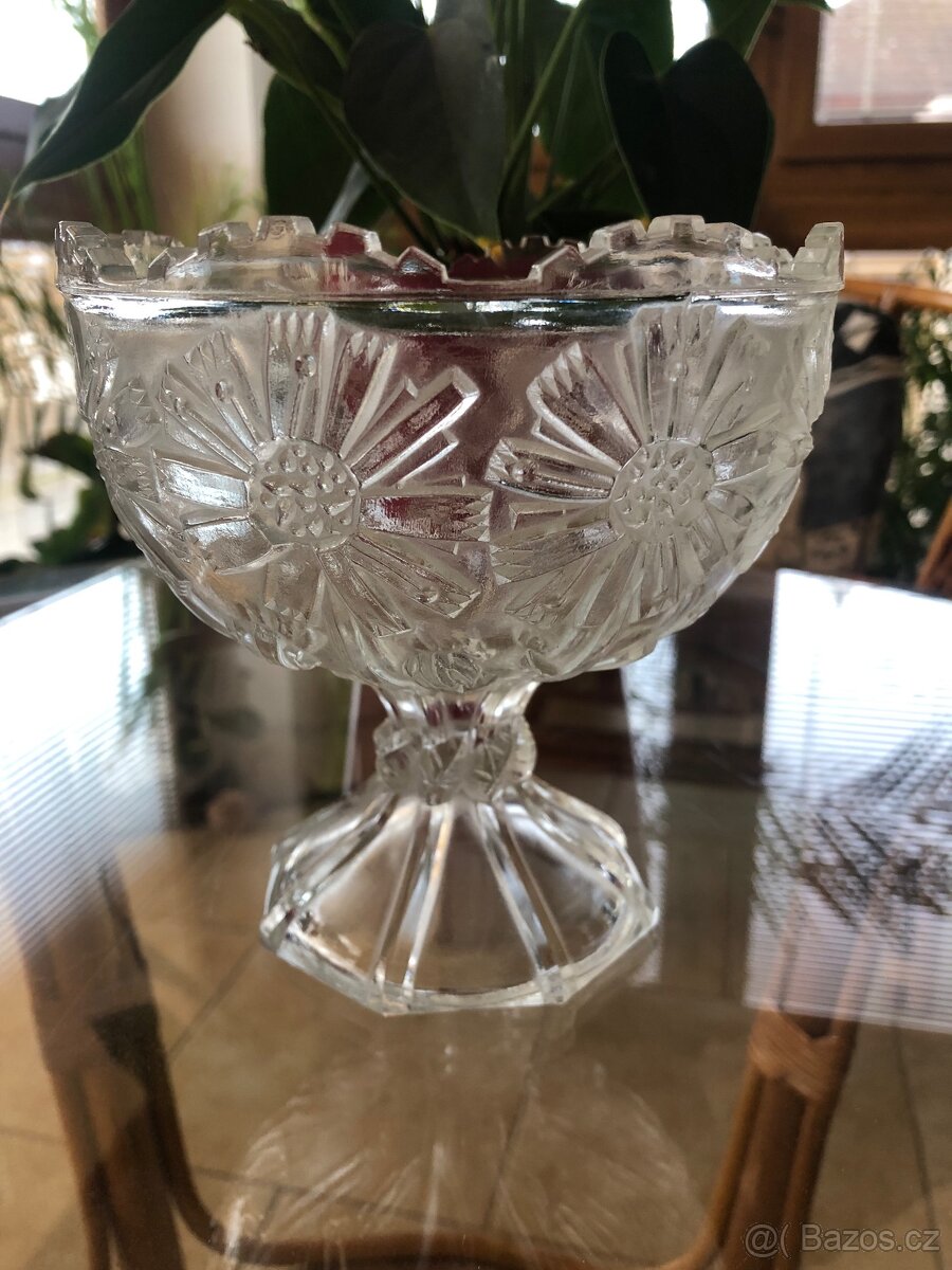 Skleněná miska na noze - 3