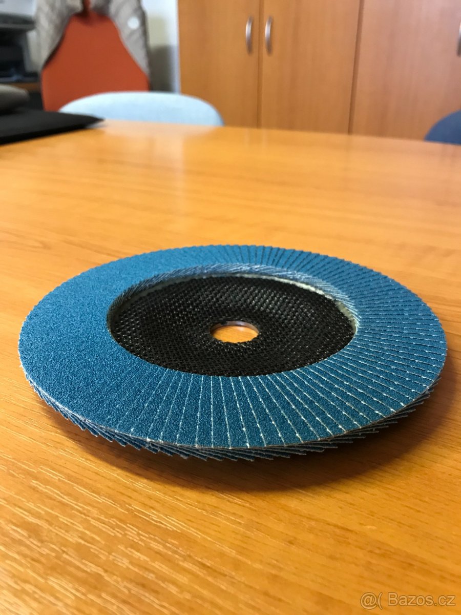 Lamelový (vějířovitý) brusný kotouč HOLEX plochý - 3
