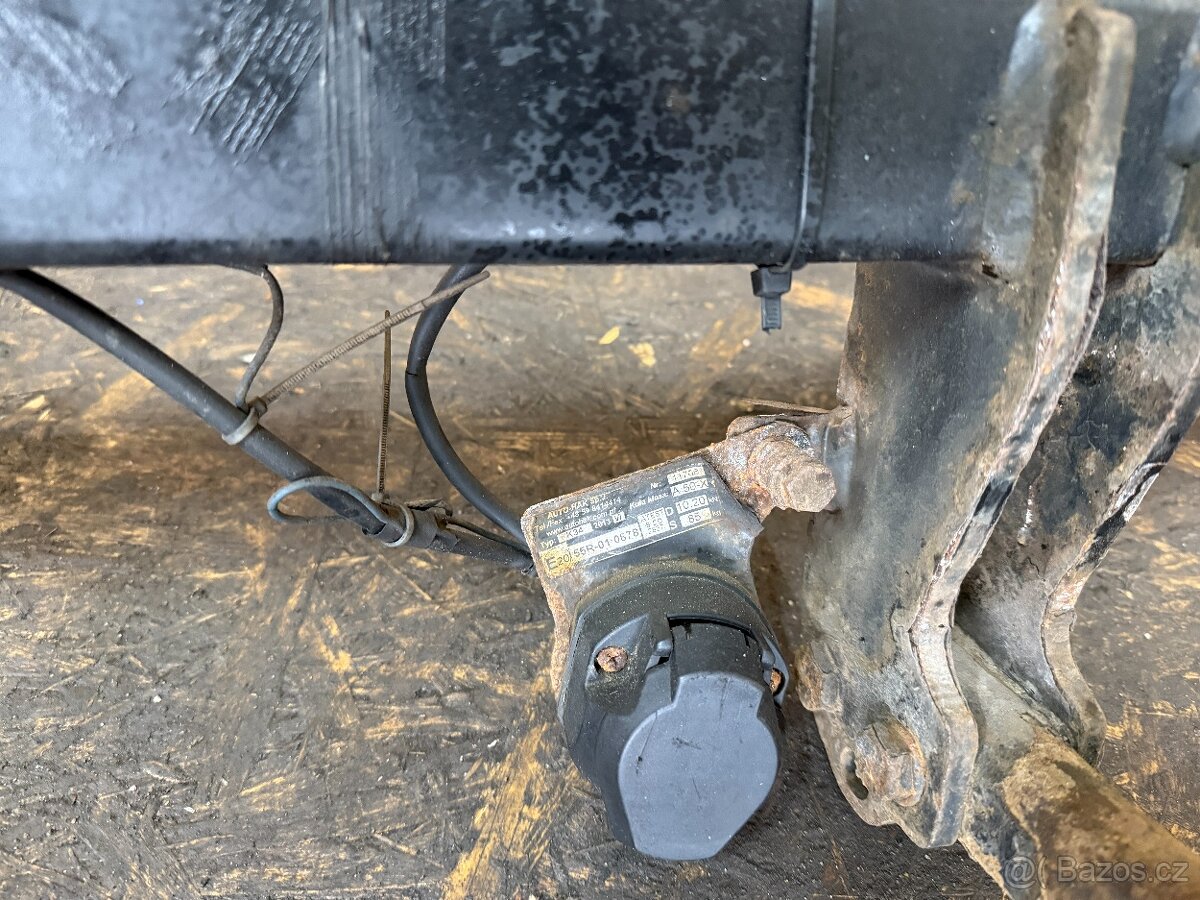 TAŽNÉ ZAŘÍZENÍ VW PASSAT B5.5 KOMBI - 3