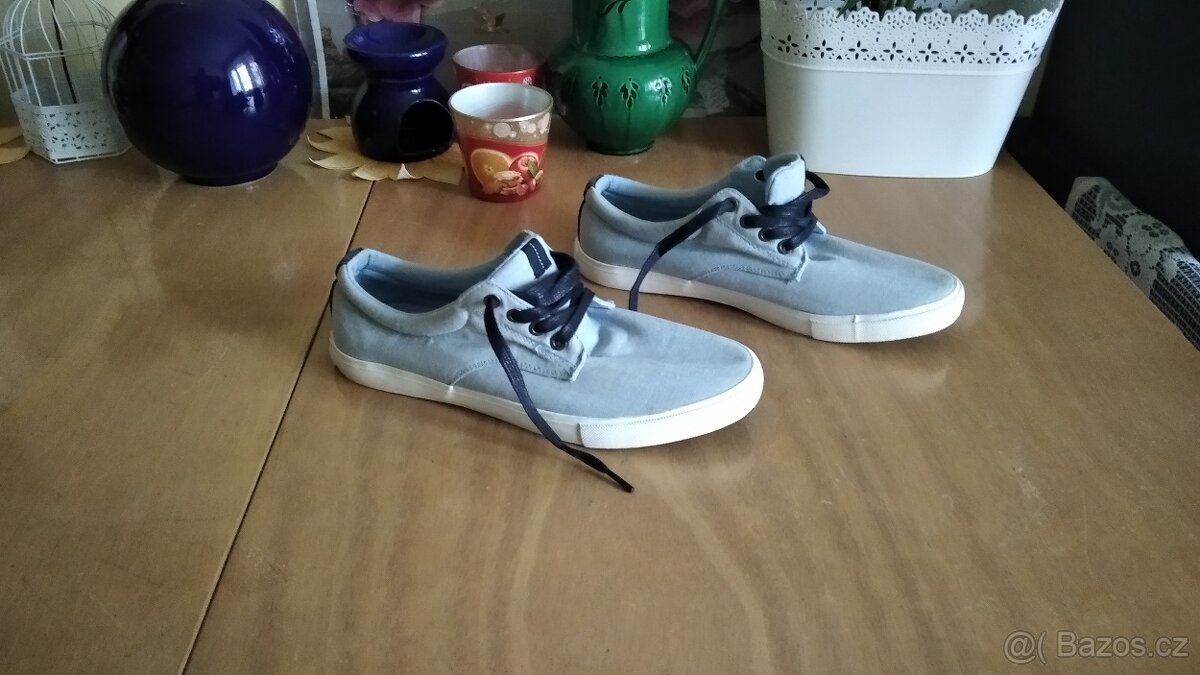 NOVÁ ODLEHČENÁ ZIMNÍ OBUV PRO DOSPĚLÉ.VELIKOST 41. - 3