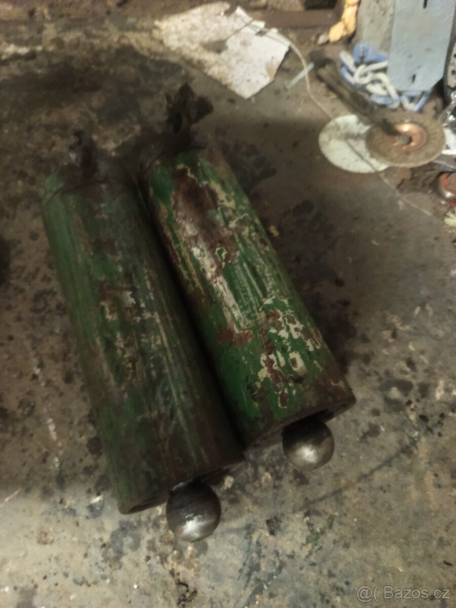 3 pístové mailery z vleku - 3