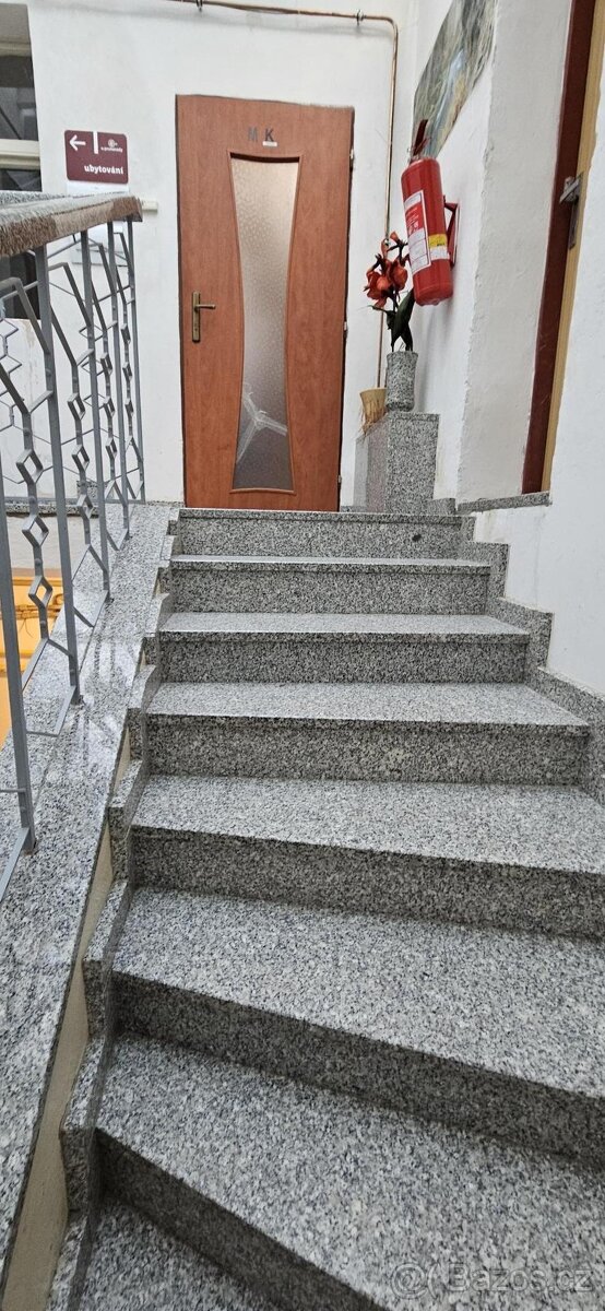 Prodej 6 apartmánů v centru Priessnitzových lázní - 3