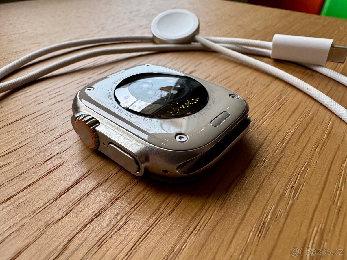 Apple Watch Ultra 1 - 3
