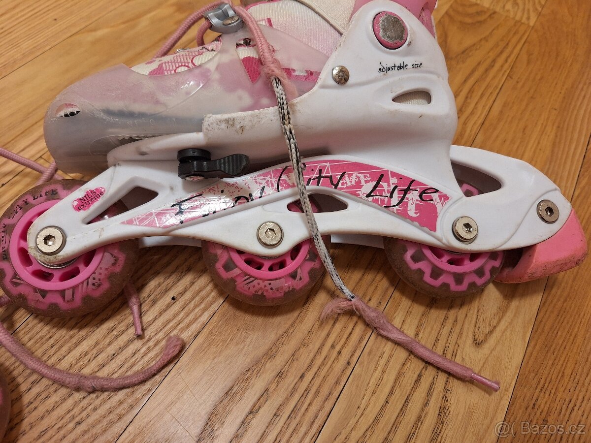 Dívčí kolečkové brusle vel. 26-29 - 3
