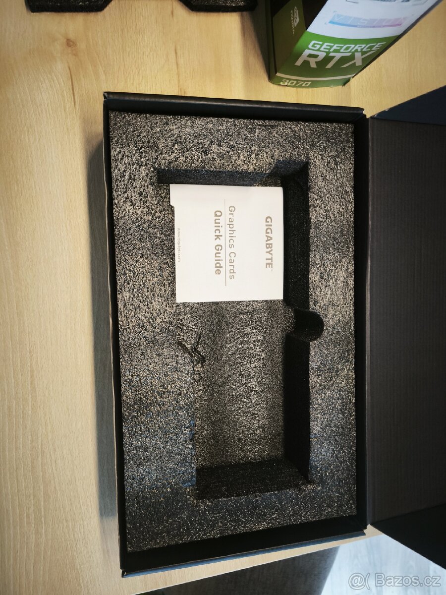 Prodam grafickou kartu Gigabyte RTX 3070 Vision - 3