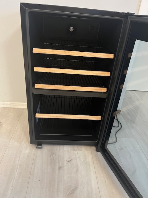 Vinotéka CLIMADIFF - 3