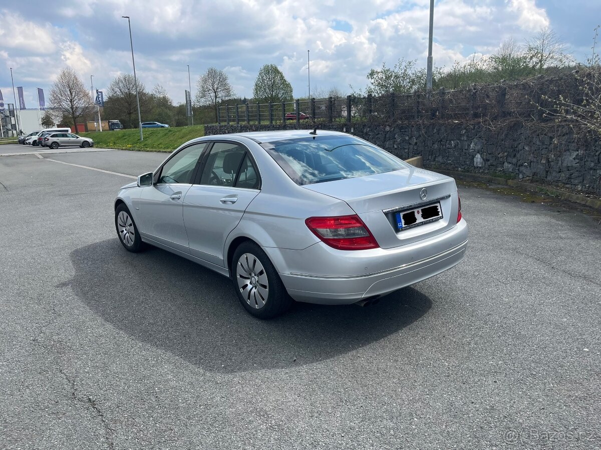 Mercedes Benz C180 - 3