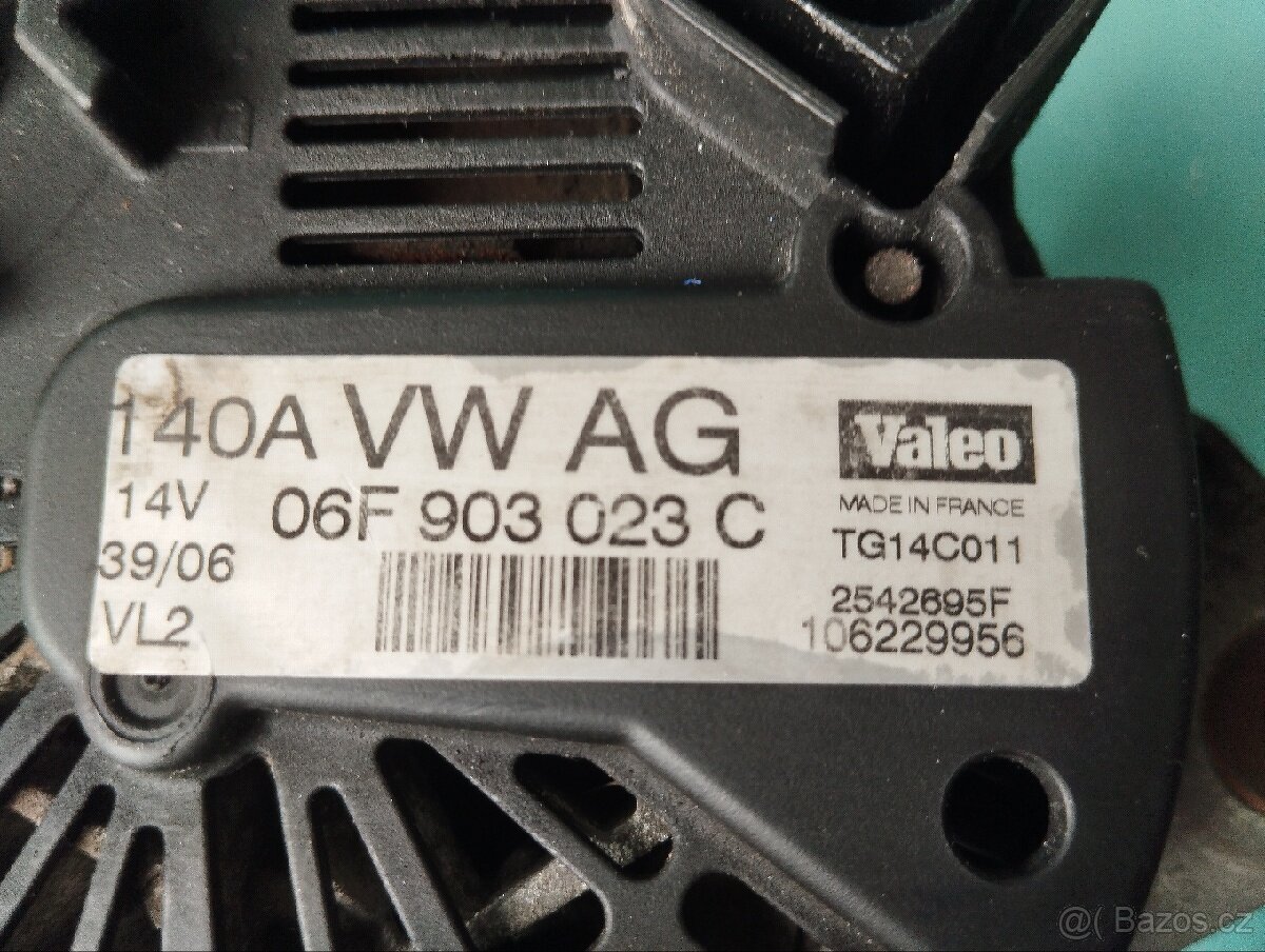 Octavia 2 alternátor TDI 06F903023F - 3