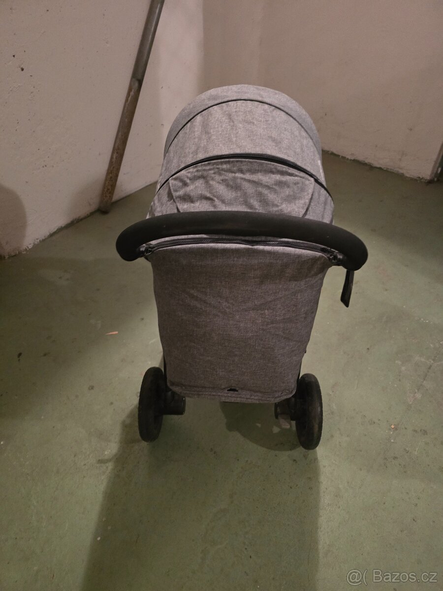 Kočárek JOIE Litetrax 4 DLX 2022, grey flannel - 3