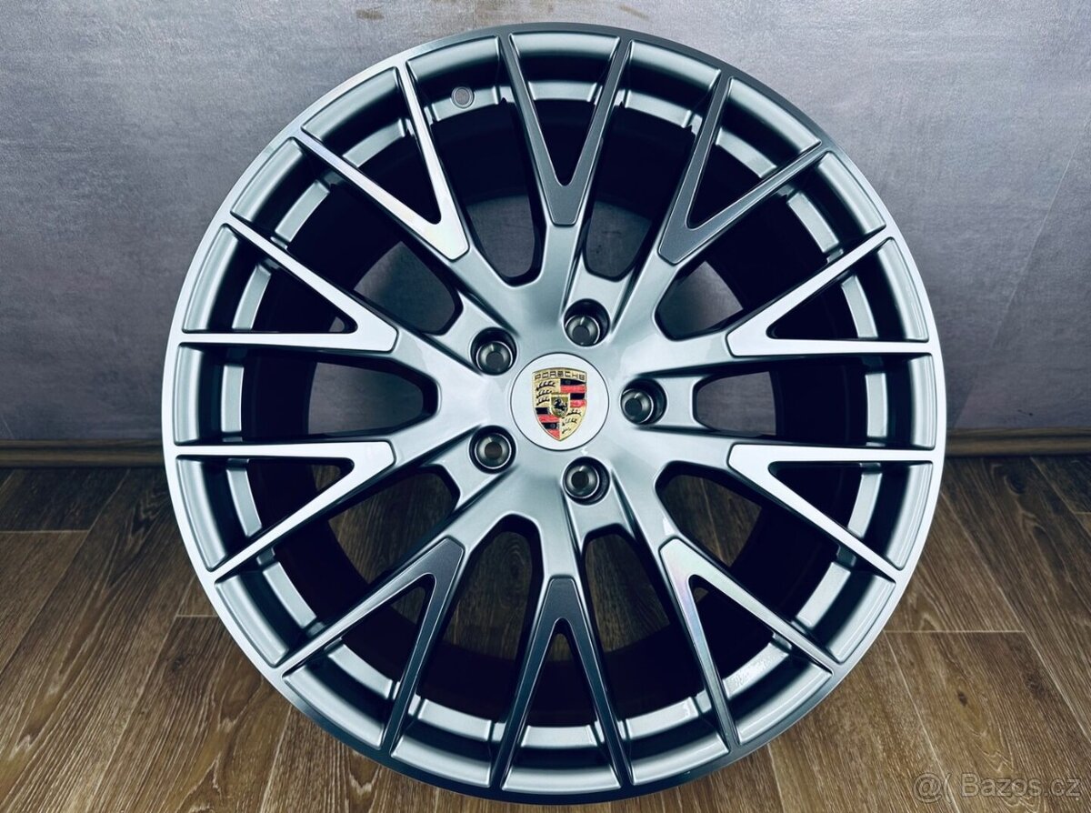 Originál R21 kola Porsche Panamera 976 - 3
