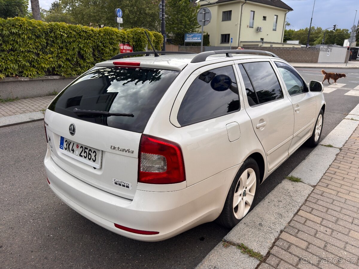 Škoda Octavia II 1.6 TDI - 3