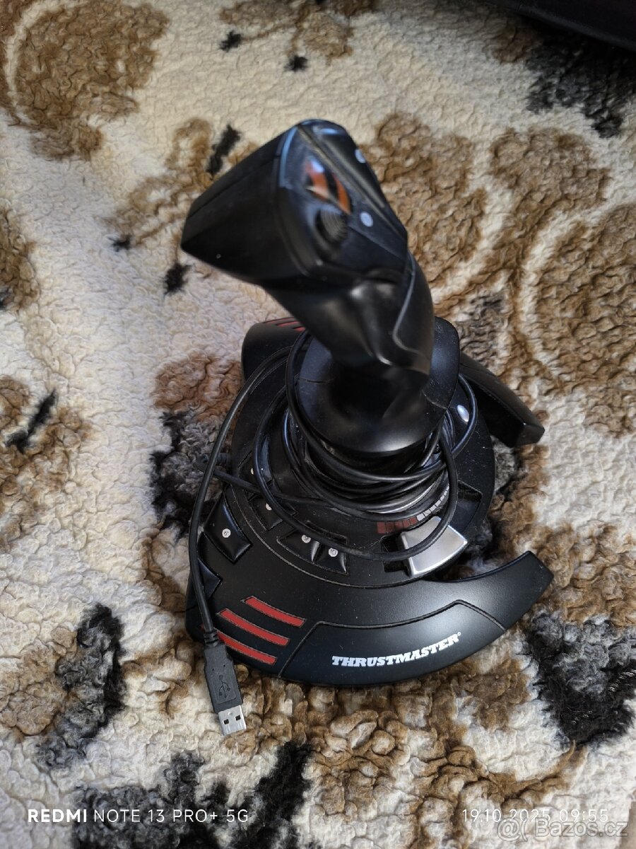 Joystick k PC - 3