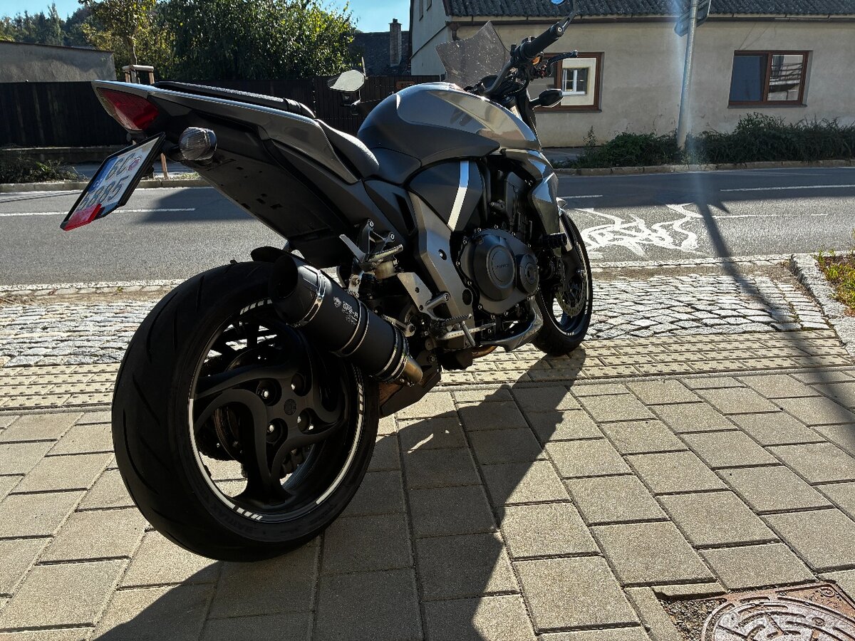 Honda CB1000R - 3