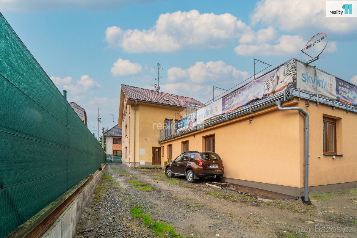 Bytový dům 600 m2, s pozemkem 430 m2, Zlín, Louky - 3
