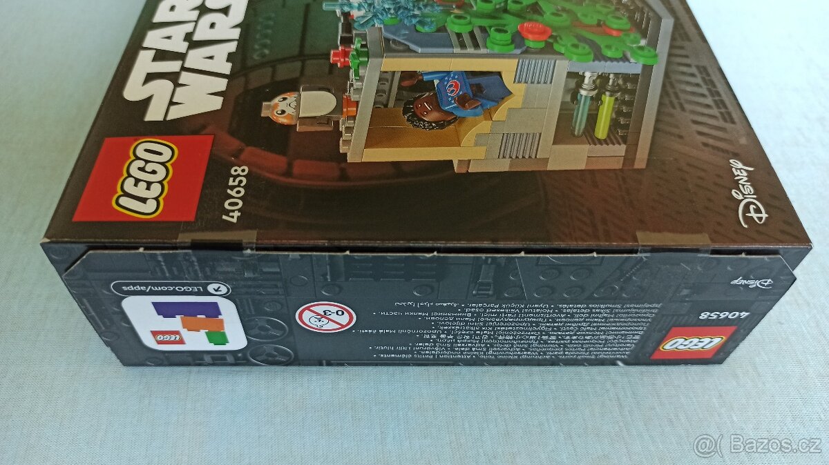 LEGO 40658 Star Wars Millennium Falcon – Vánoční diorama - 3