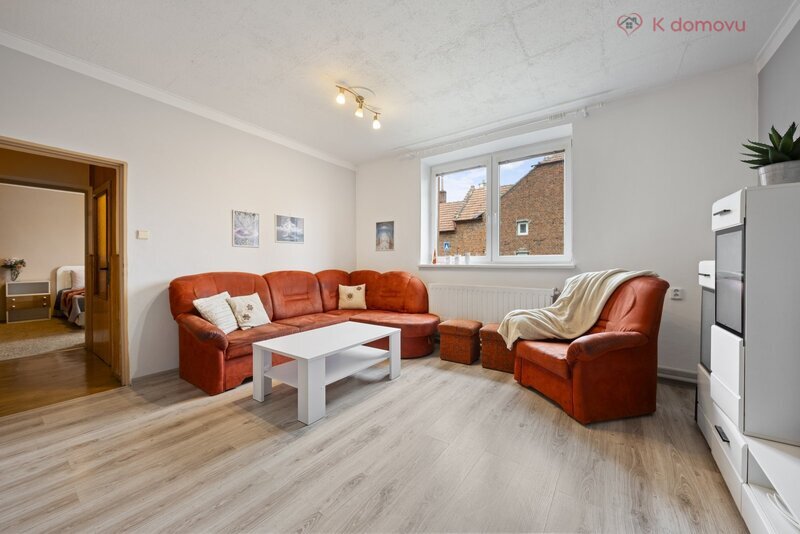 Prodej RD 5+2 v obci Kunovice s dvorkem a zahradou, okr. Uhe - 3