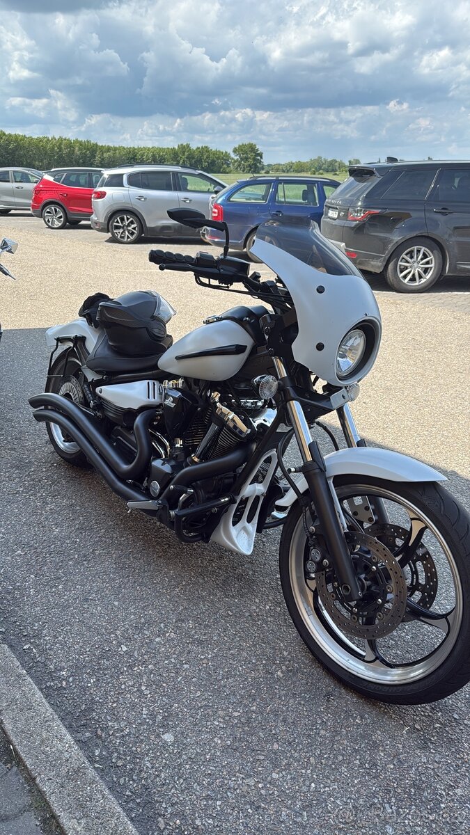 Yamaha Raider xv 1900 - 3